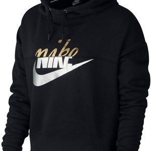 Woman’s Nike rally metallic set